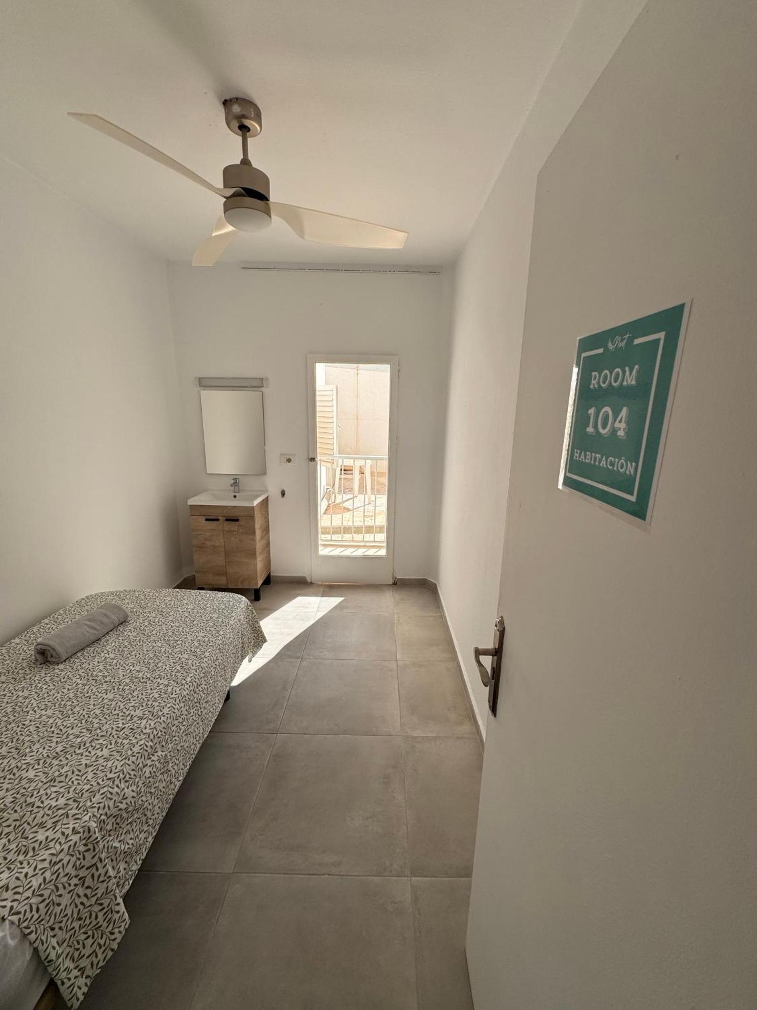 فندق Hostal Cisne سان أنطونيو المظهر الخارجي الصورة