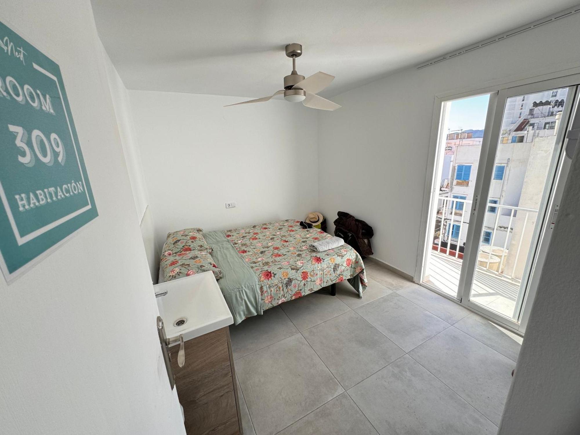 فندق Hostal Cisne سان أنطونيو المظهر الخارجي الصورة